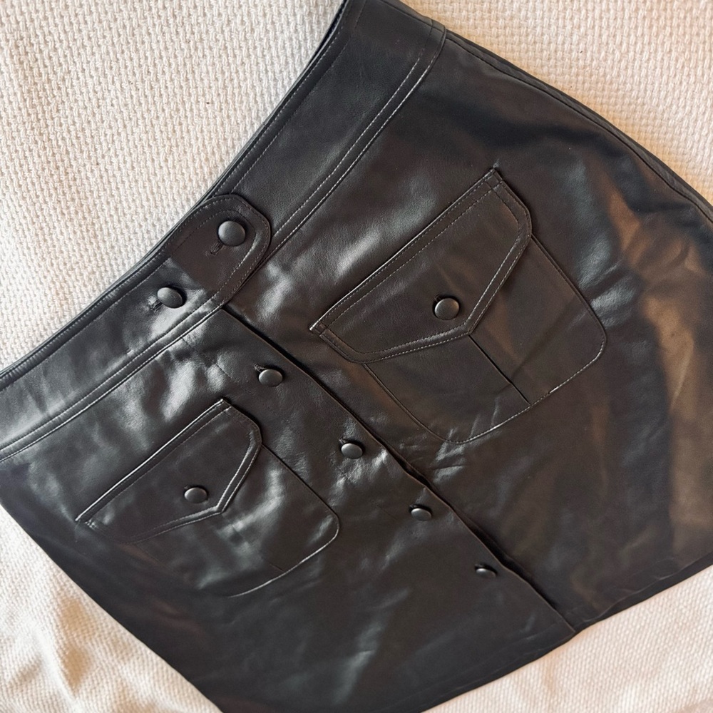 CATO Black Faux Leather Mini Skirt w Front Pockets & Buttons - Picture 6 of 10